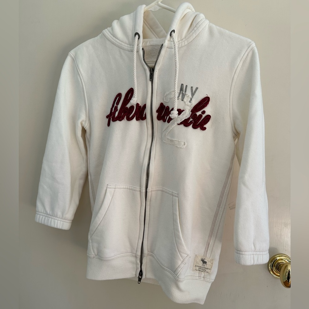 Brand new with tag Abercrombie zip up hoodie in white